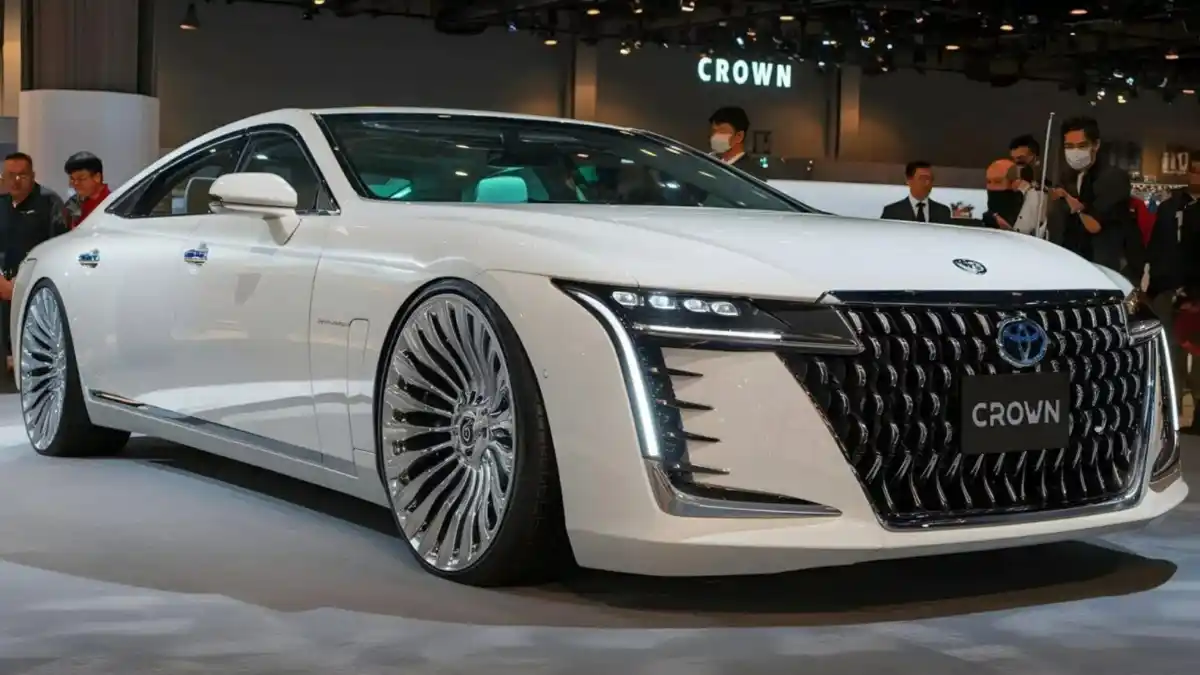 Toyota Crown 2026, Toyota Crown hybrid sedan, Toyota Crown 340 HP hybrid, Toyota luxury sedan 2026, Toyota Crown new model revealed, Executive sedan Toyota 2026, Hybrid luxury car Toyota, Toyota Crown premium design, Toyota Crown smart technology, Toyota Crown features 2026, New Toyota hybrid cars 2026, Luxury hybrid sedan 2026, Toyota Crown performance hybrid, Toyota Crown interior luxury